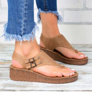 sandals 4 1 300x300 The Hottest Sandal Trends for Women: A Comprehensive Guide to the Most Popular Choices